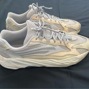 Yeezy 750 V2 Cream Size 14